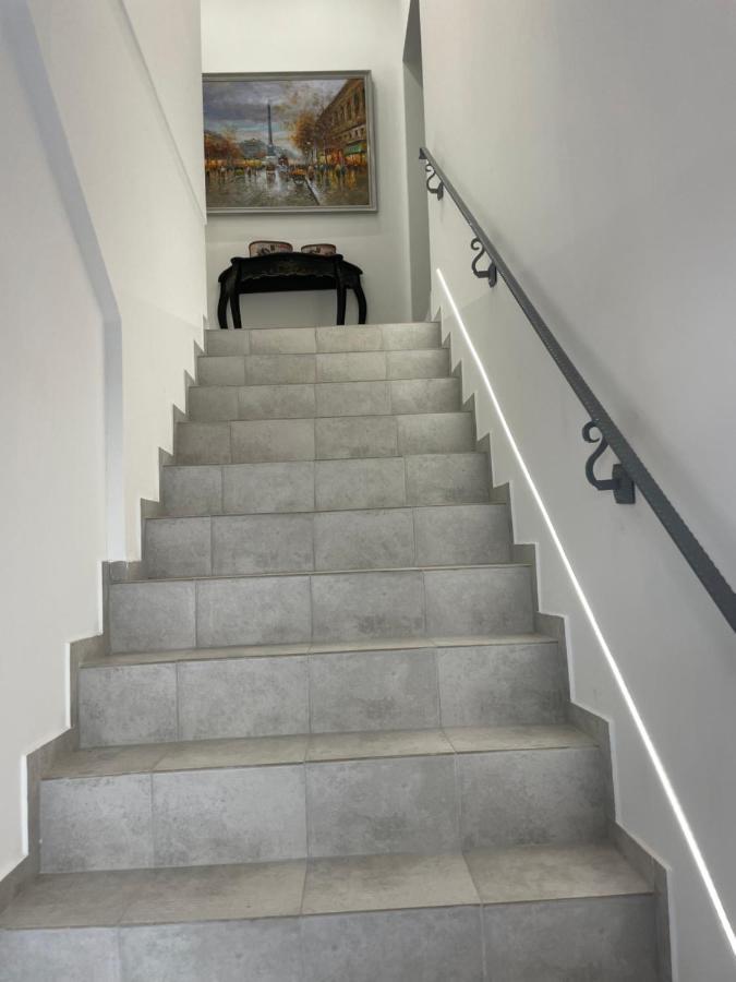 Cichy Zaulek 5 I 6 Apartment บรอดนิตซา ภายนอก รูปภาพ
